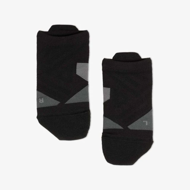 On Running Men's Low Sock 1 On Running Men's Low Sock